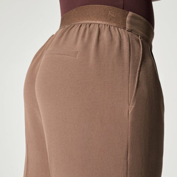NWT SPANX Carefree Crepe Pleated Trouser Women's Medium Cedar - Picture 2 of 8